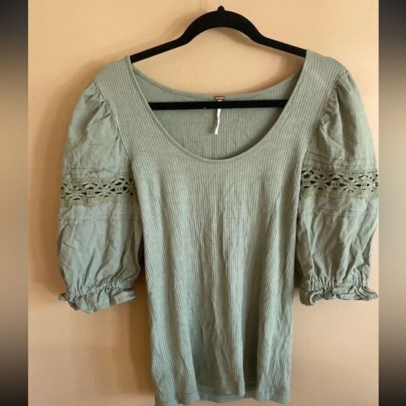 Free people top - Picture 2 of 5